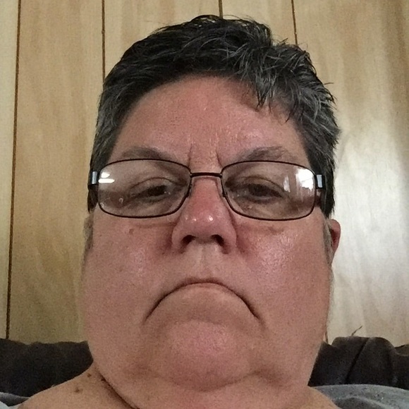 Meet your Posher, Cheryl - Picture 1 of 1